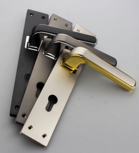 Tay nắm cửa tối giản